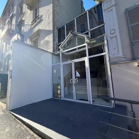 Des Thermes - T3 Rdc Royat